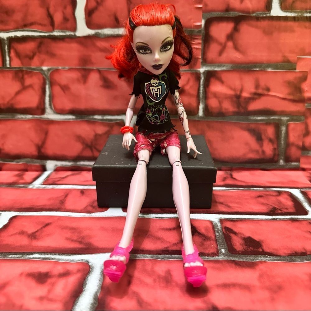 Monster High Freaky Fusion Operetta Doll